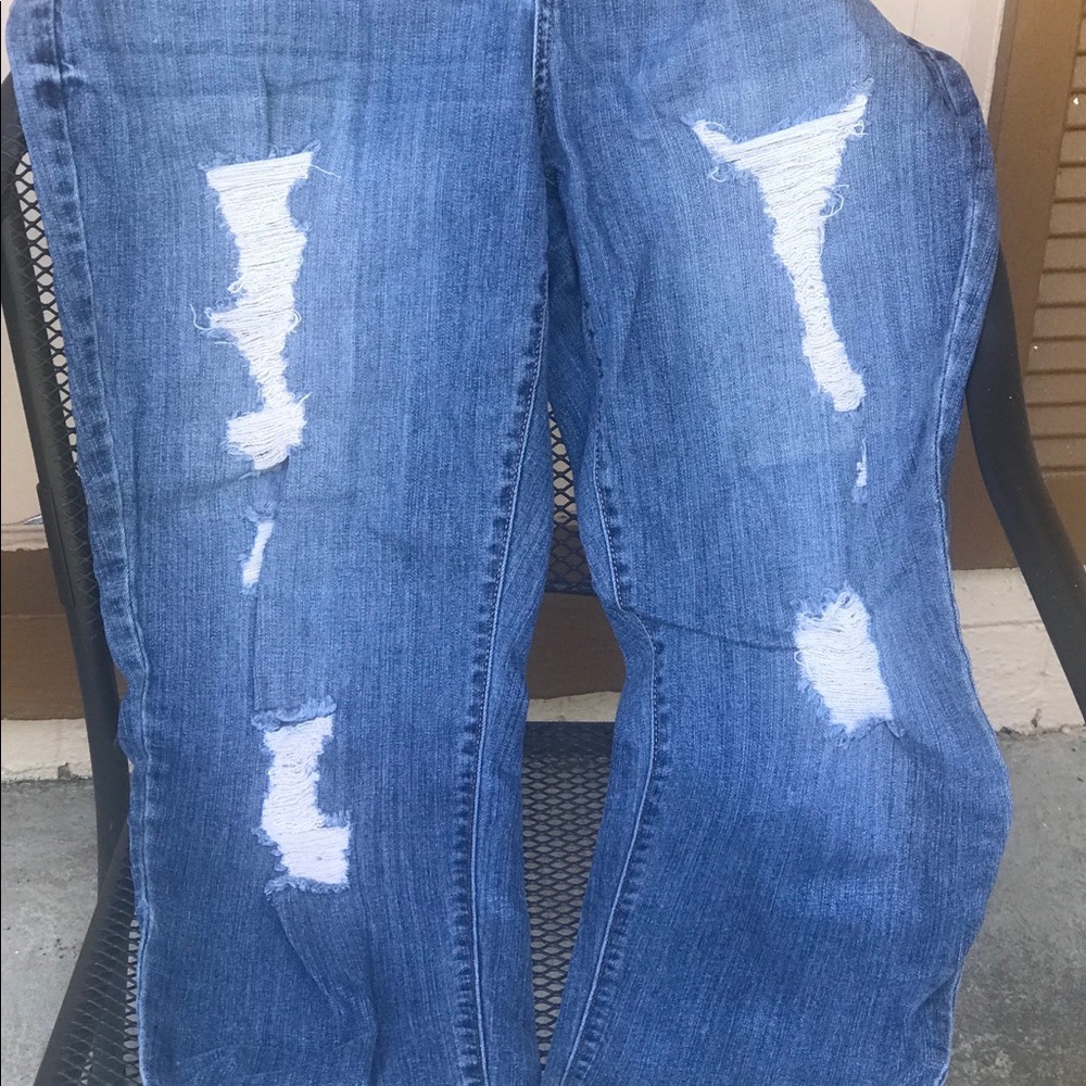 Jennifer Lopez medium color denim boyfriend jeans